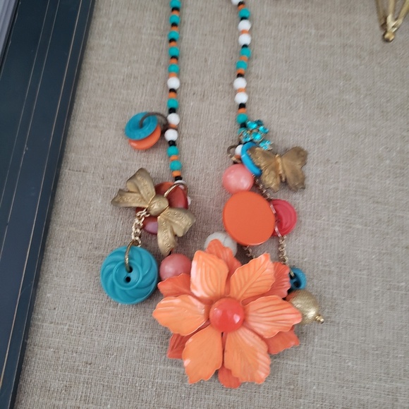 Necklace - Picture 1 of 1